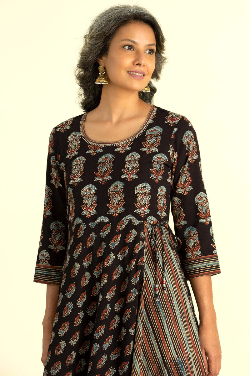 Sehra Tazmeen Kurta