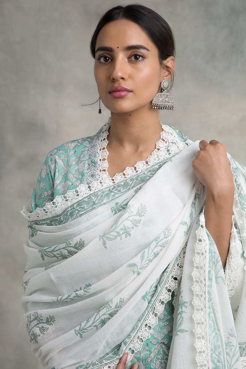 Gauhar Aaliyah Dupatta