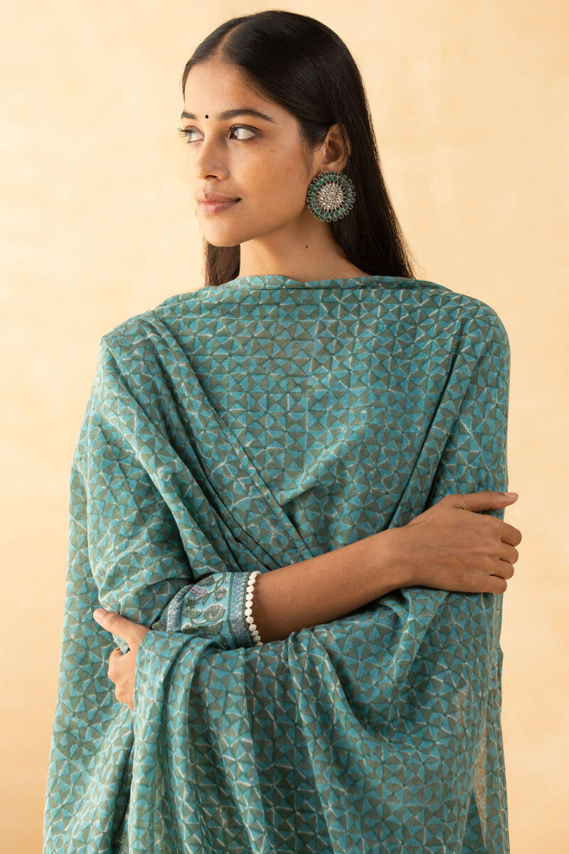 Zahira Samrina Dupatta