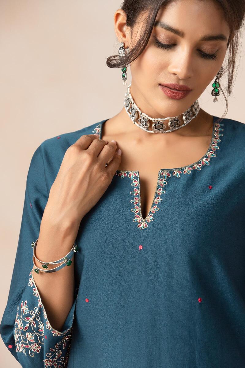 Nazma Rozinah Chanderi Kurta