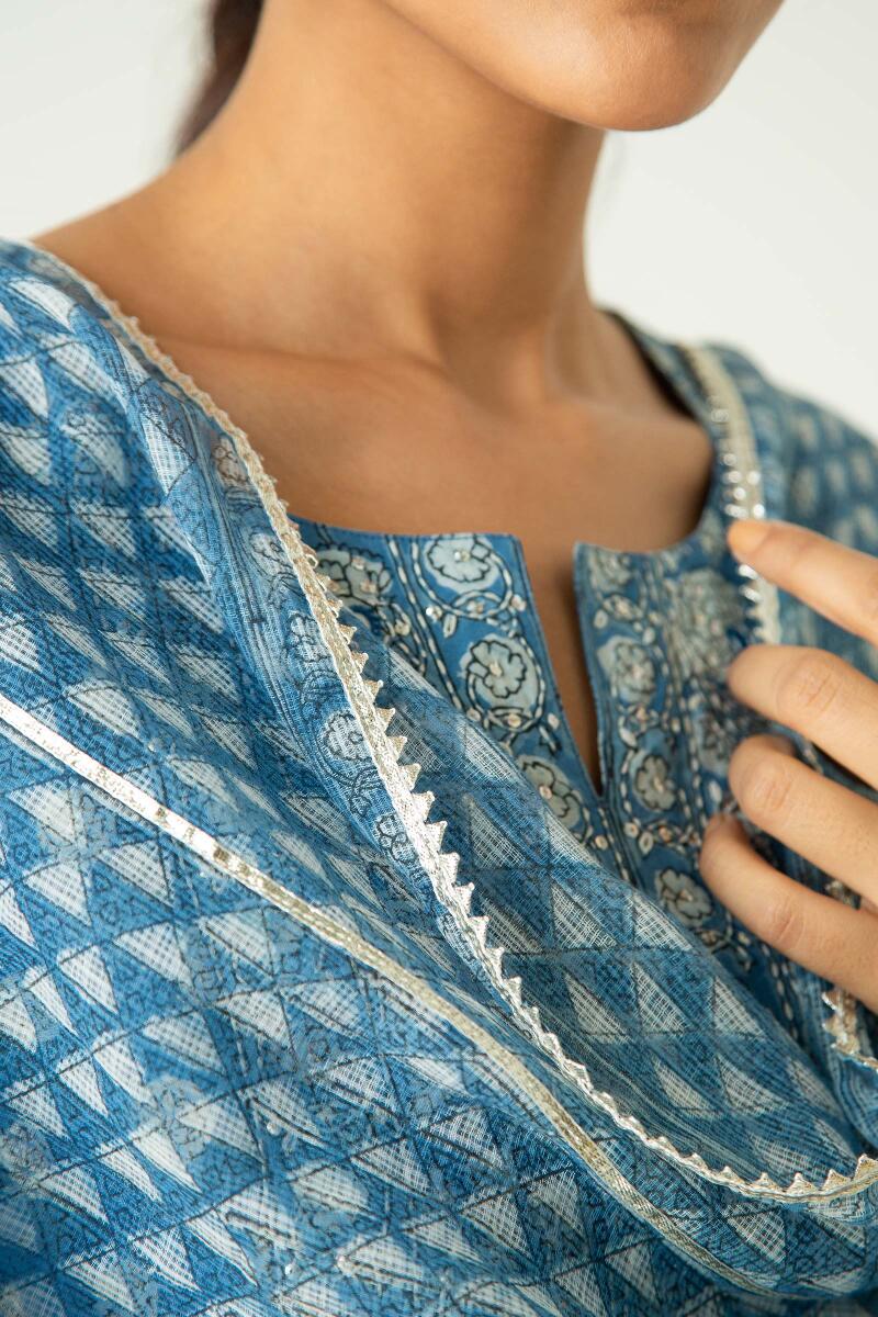 Noor Samrina Dupatta
