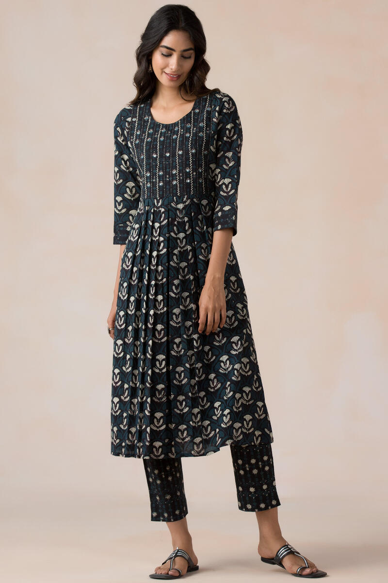 Sehra Zoya Kurta