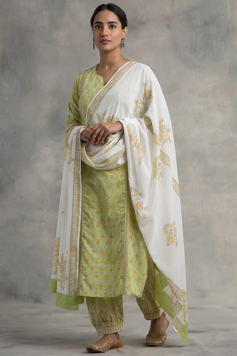 Gauhar Dilnaz Kurta