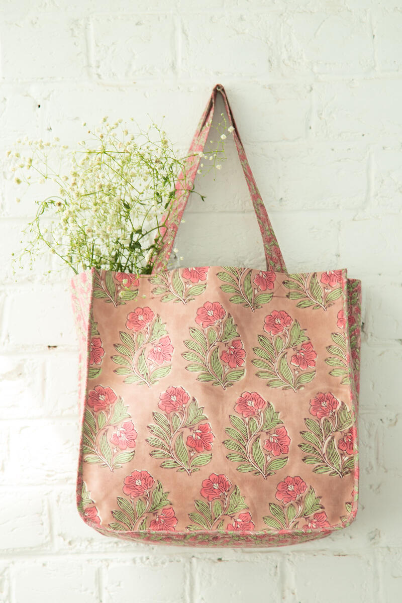 Aashiyana Farah Tote Bag