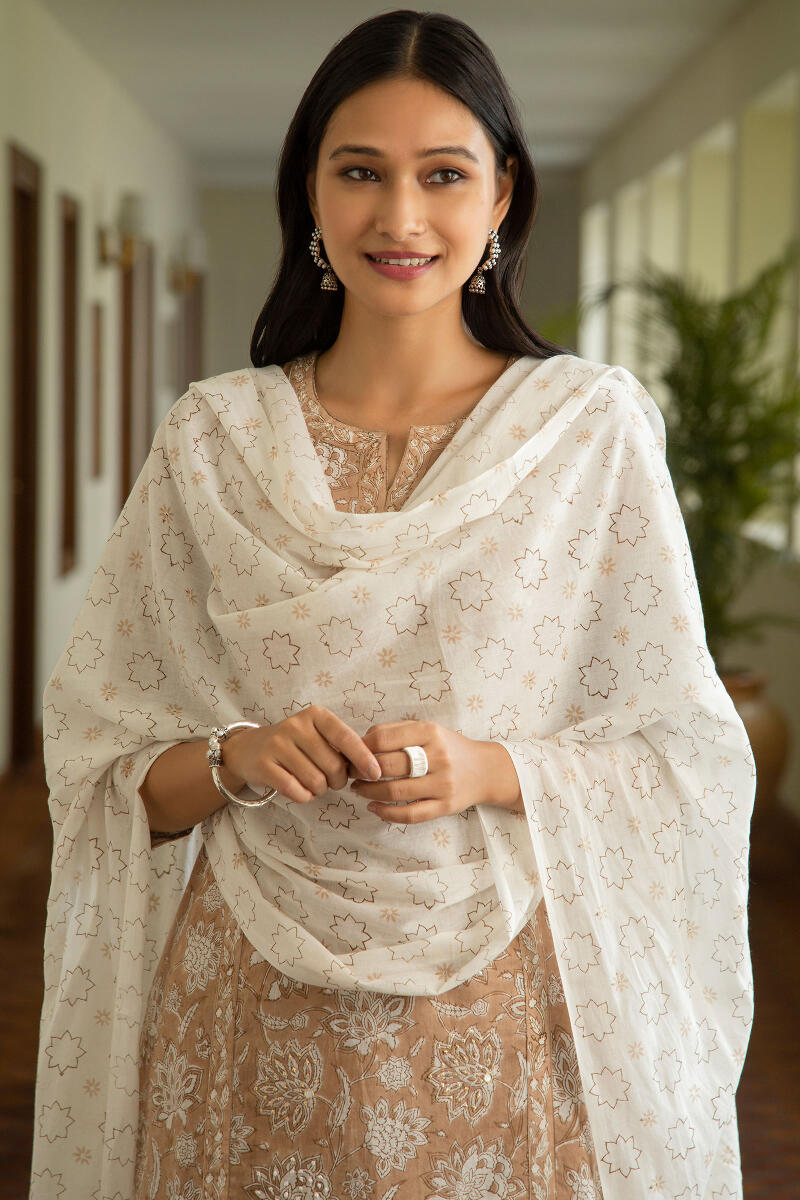Gauhar Sanam Dupatta