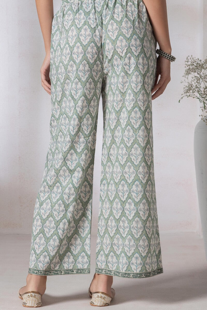 Naadirah Sarah Sanganeri Farsi