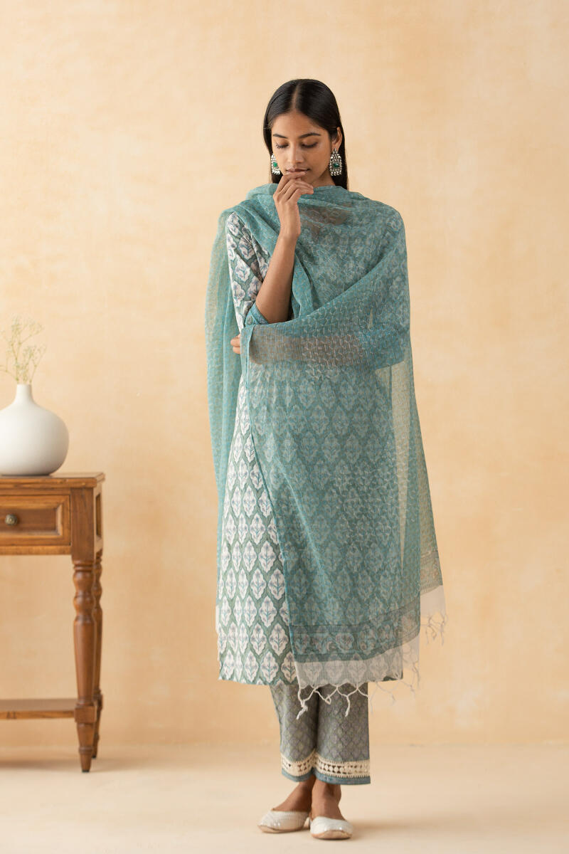 Zahira Maya Kurta