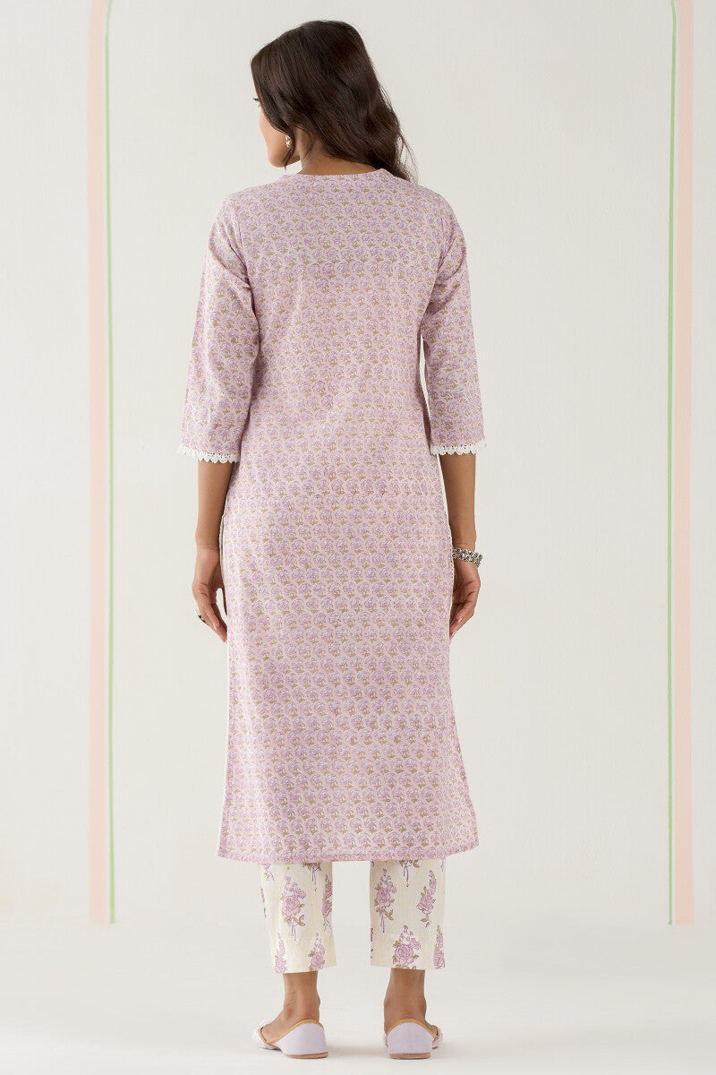Gulbarg Nazma Kurta