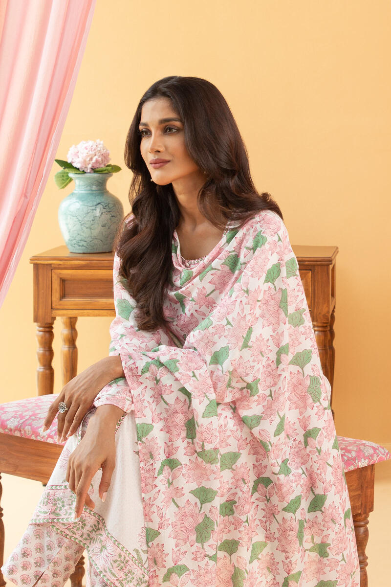 Roz Meher Mehnaz Kurta