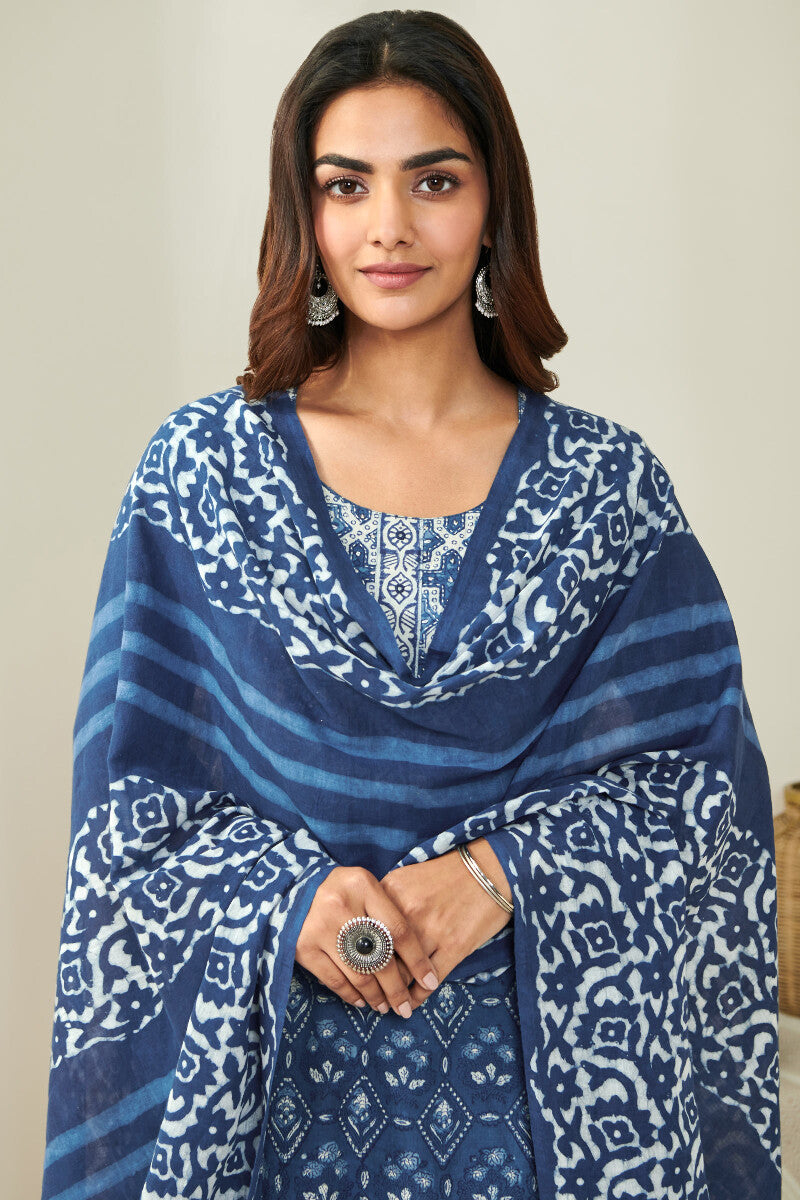 Sehra Mehnaz Indigo Dupatta