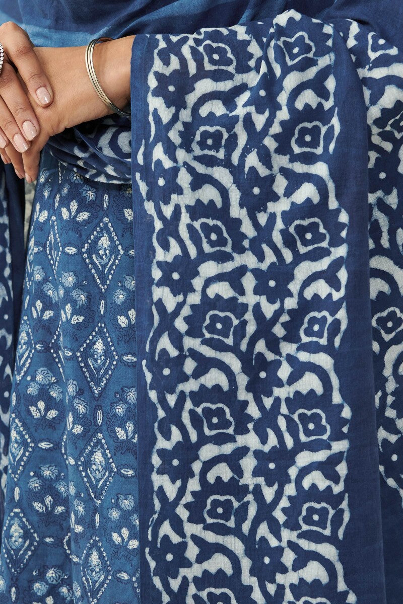 Sehra Mehnaz Indigo Dupatta