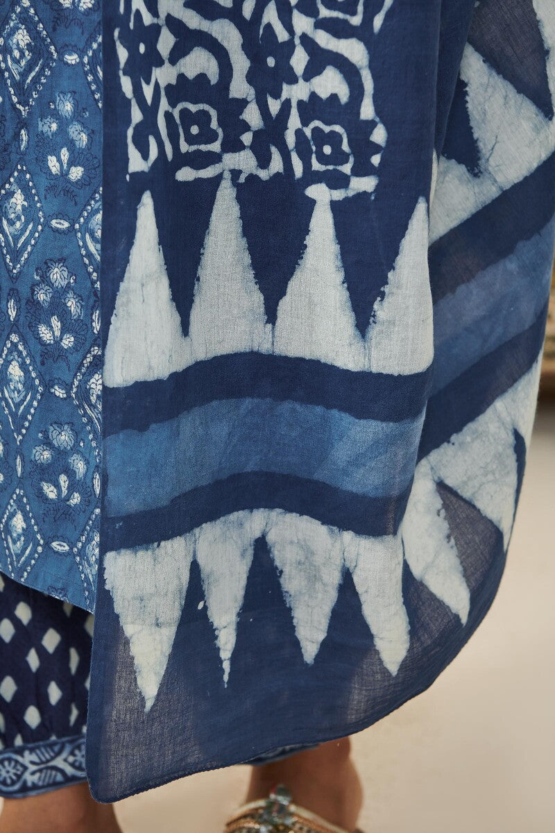 Sehra Mehnaz Indigo Dupatta