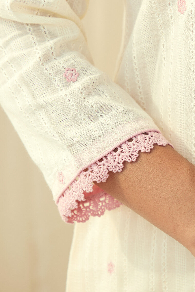 Gulnaz Fiza Kurta