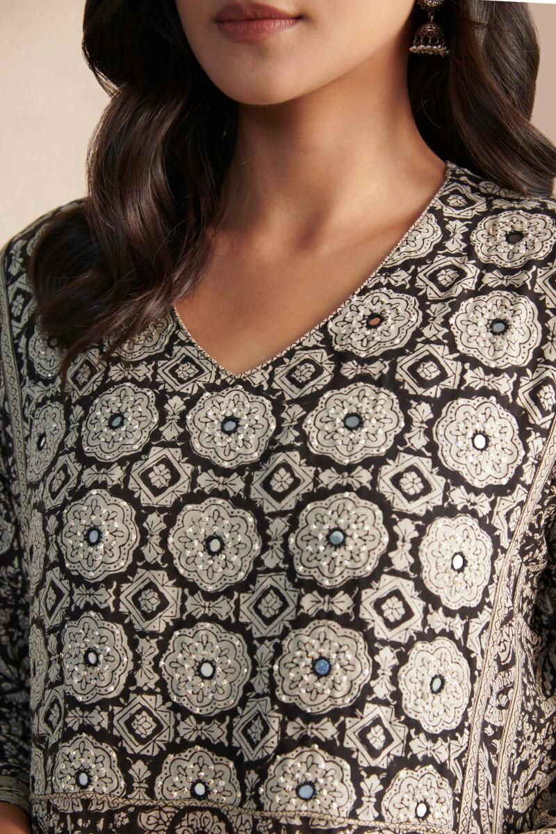 Sehra Zoya Bagru Kurta