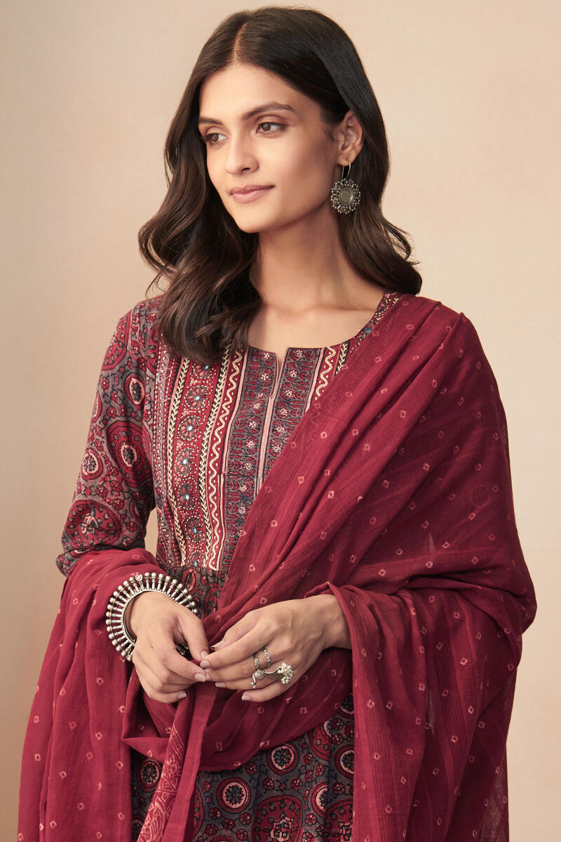 Sehra Nizam Bandhej Dupatta