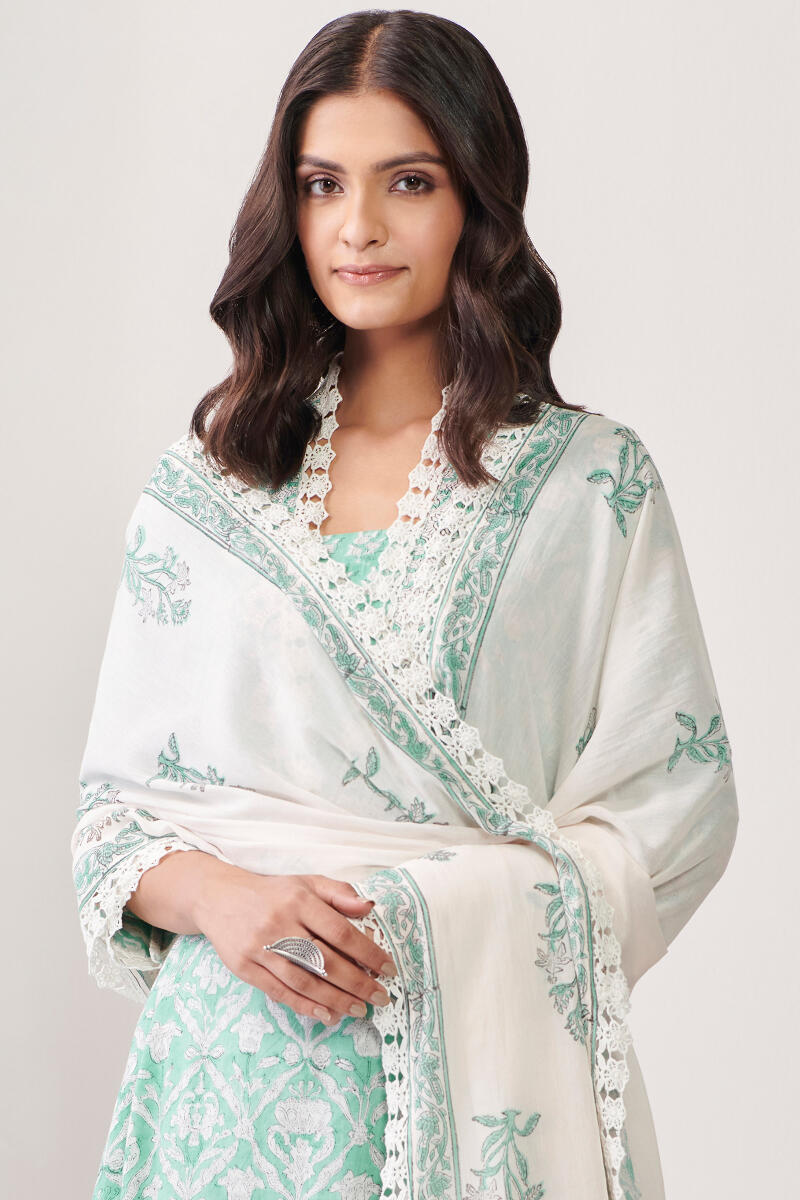 Gauhar Aaliyah Sanganeri Dupatta