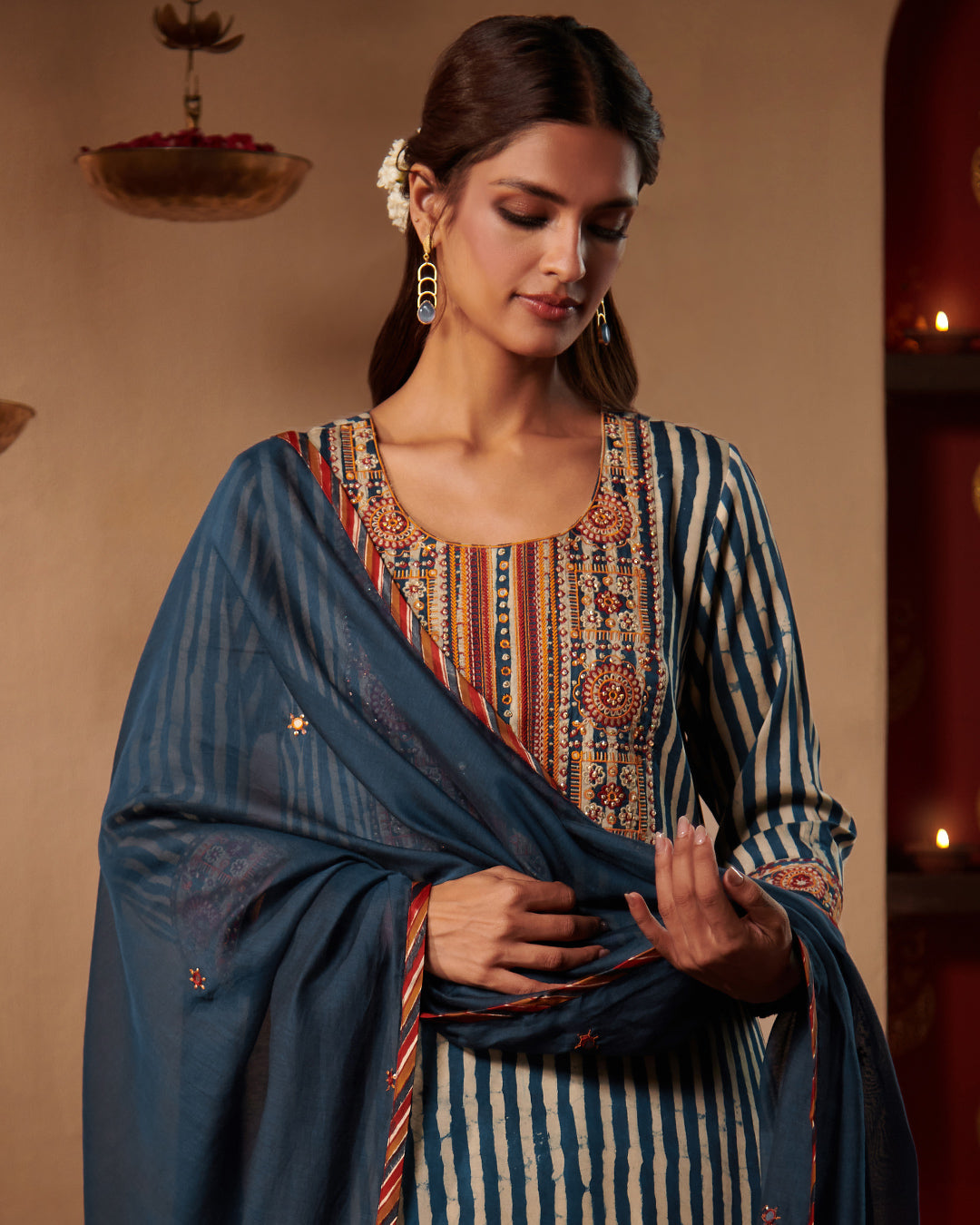 Roshanara Sehr Bagru Dupatta