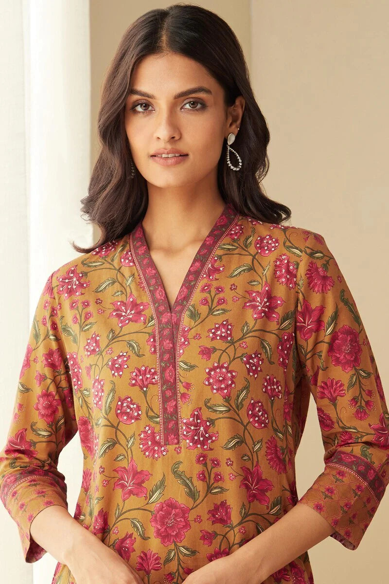 Mahnoor Meher Kurta