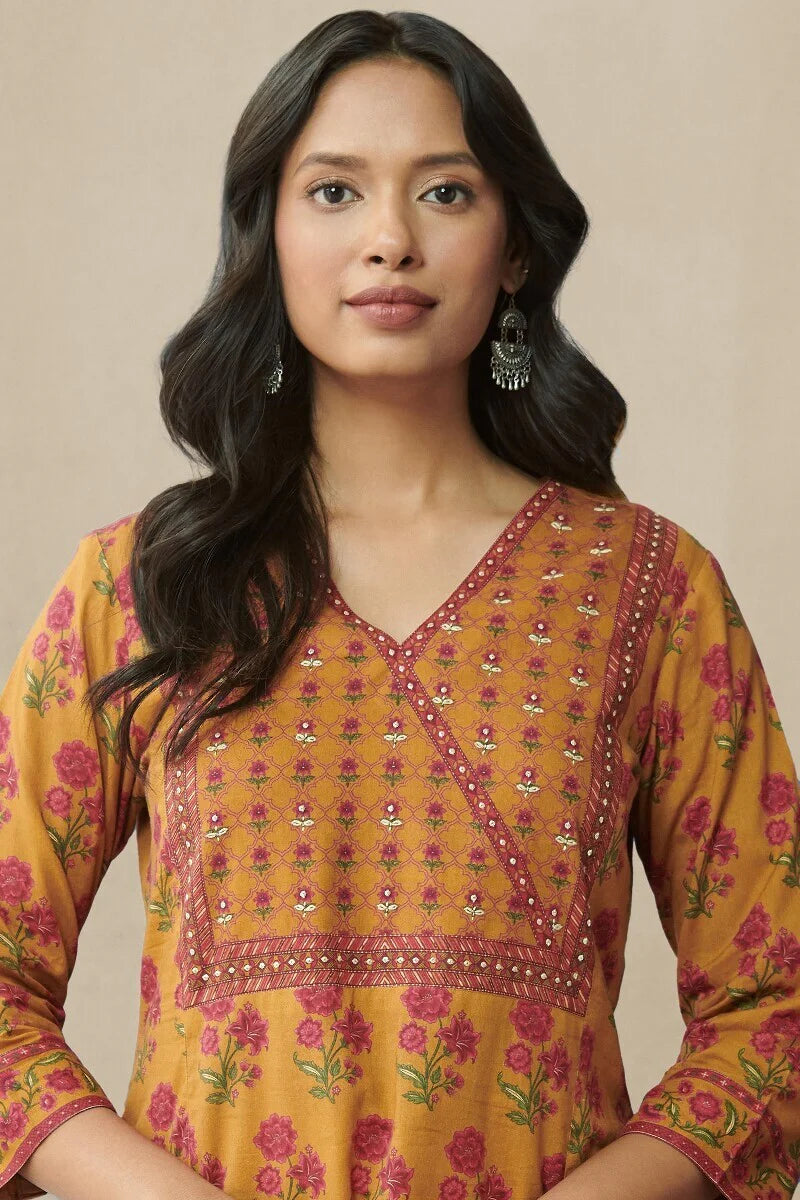 Surplus: Mahnoor Zainab Kurta