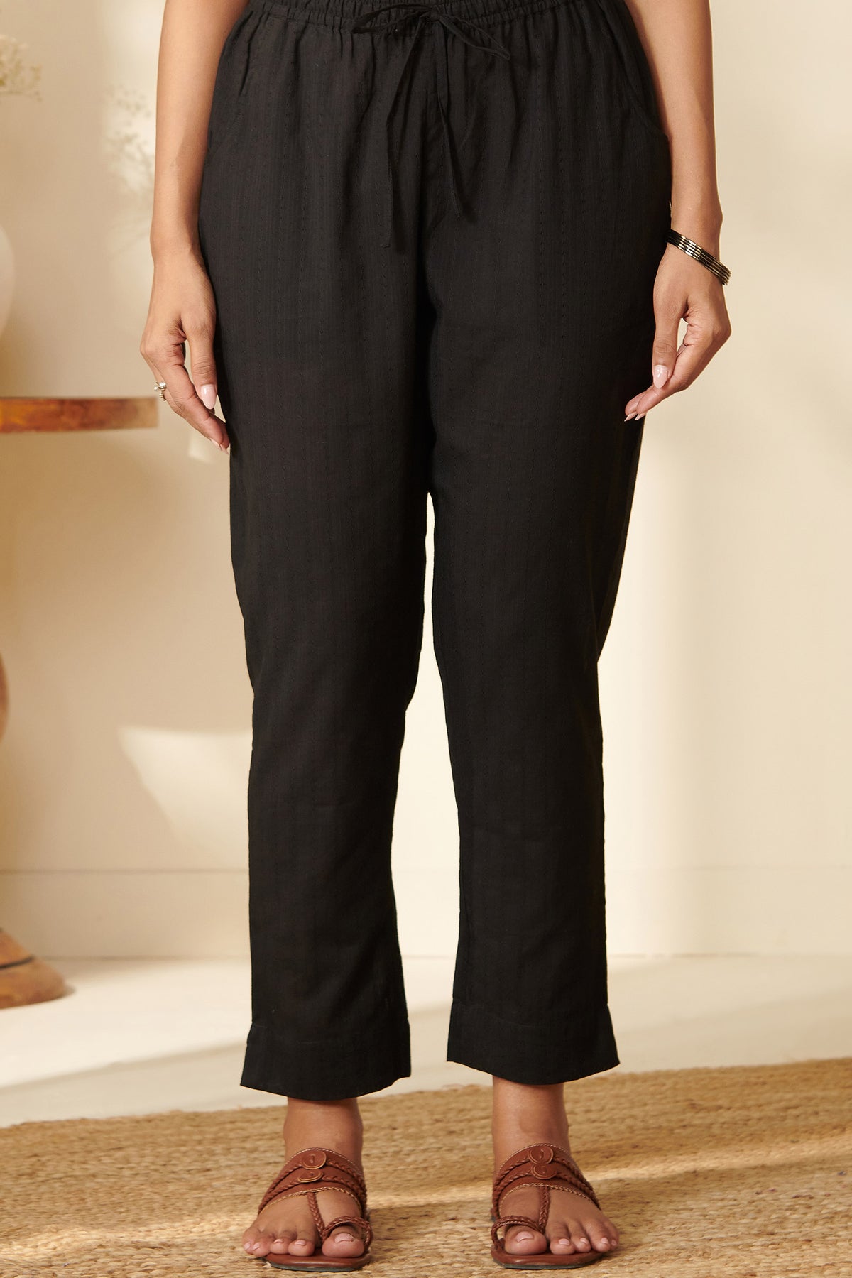 Roza Fareeha Black Narrow Pants