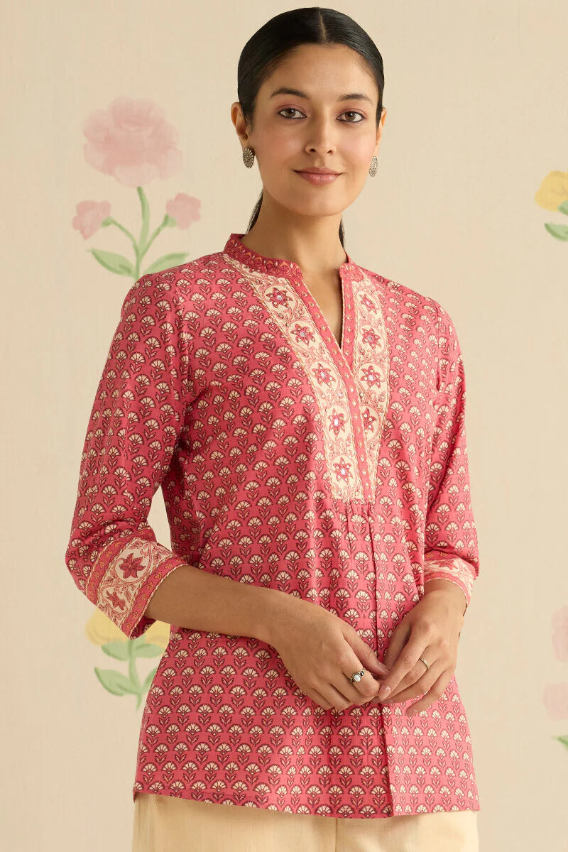 Surplus: Gulraiz Saira Top