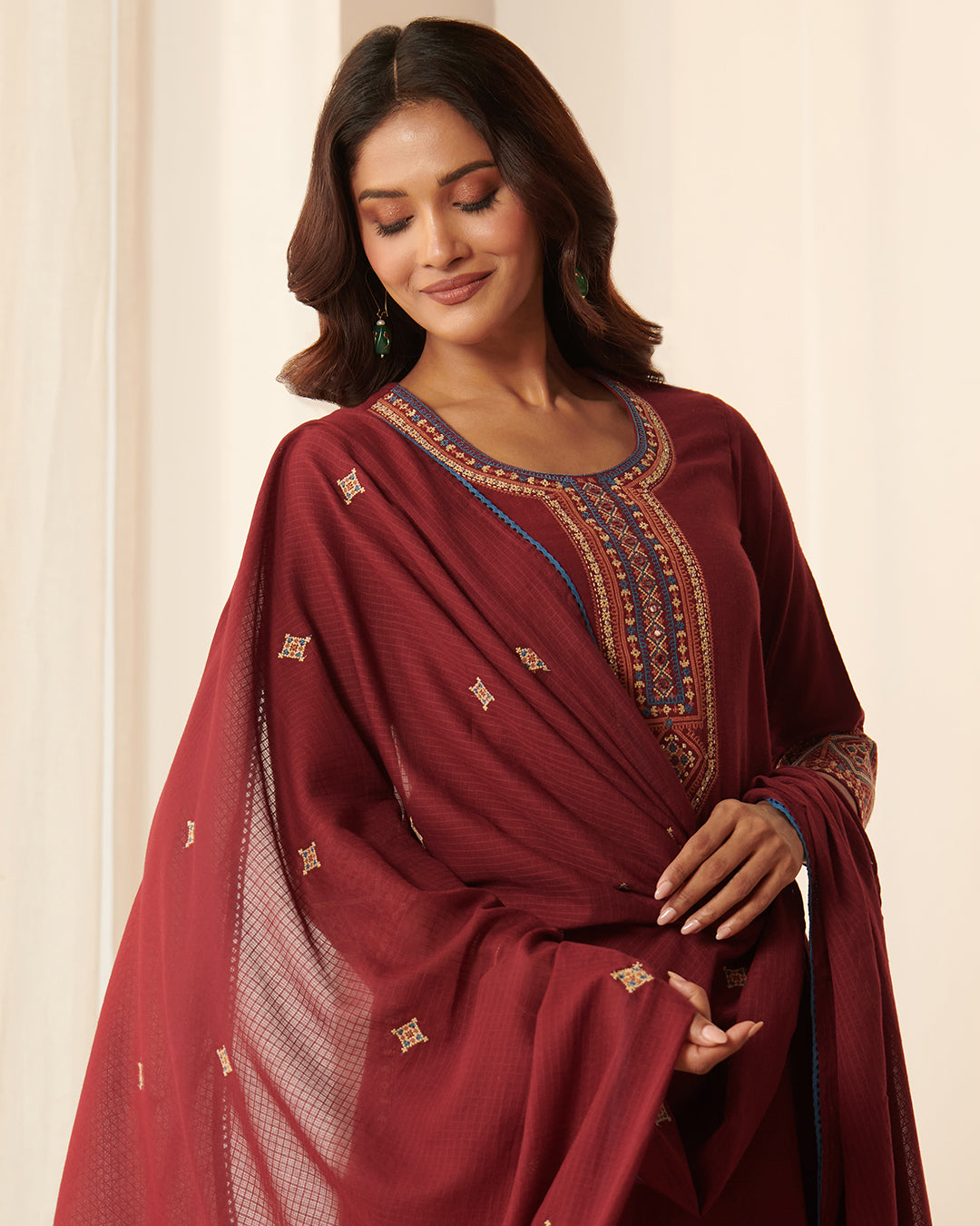 Mehraab Aahana Maroon Dupatta