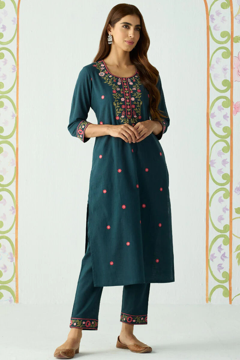 Surplus: Mehraab Maira Kurta