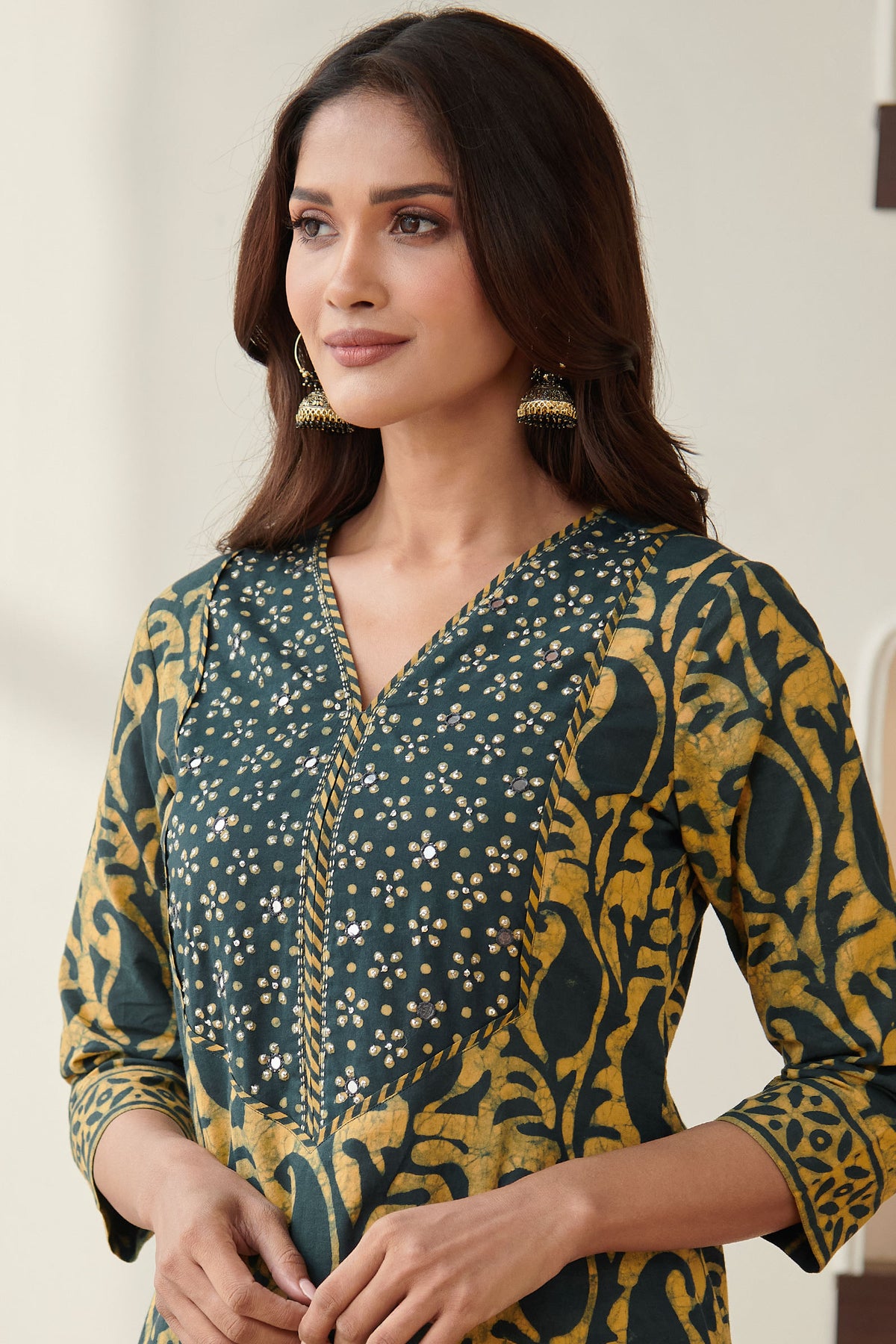 Sehra Aisha Kurta