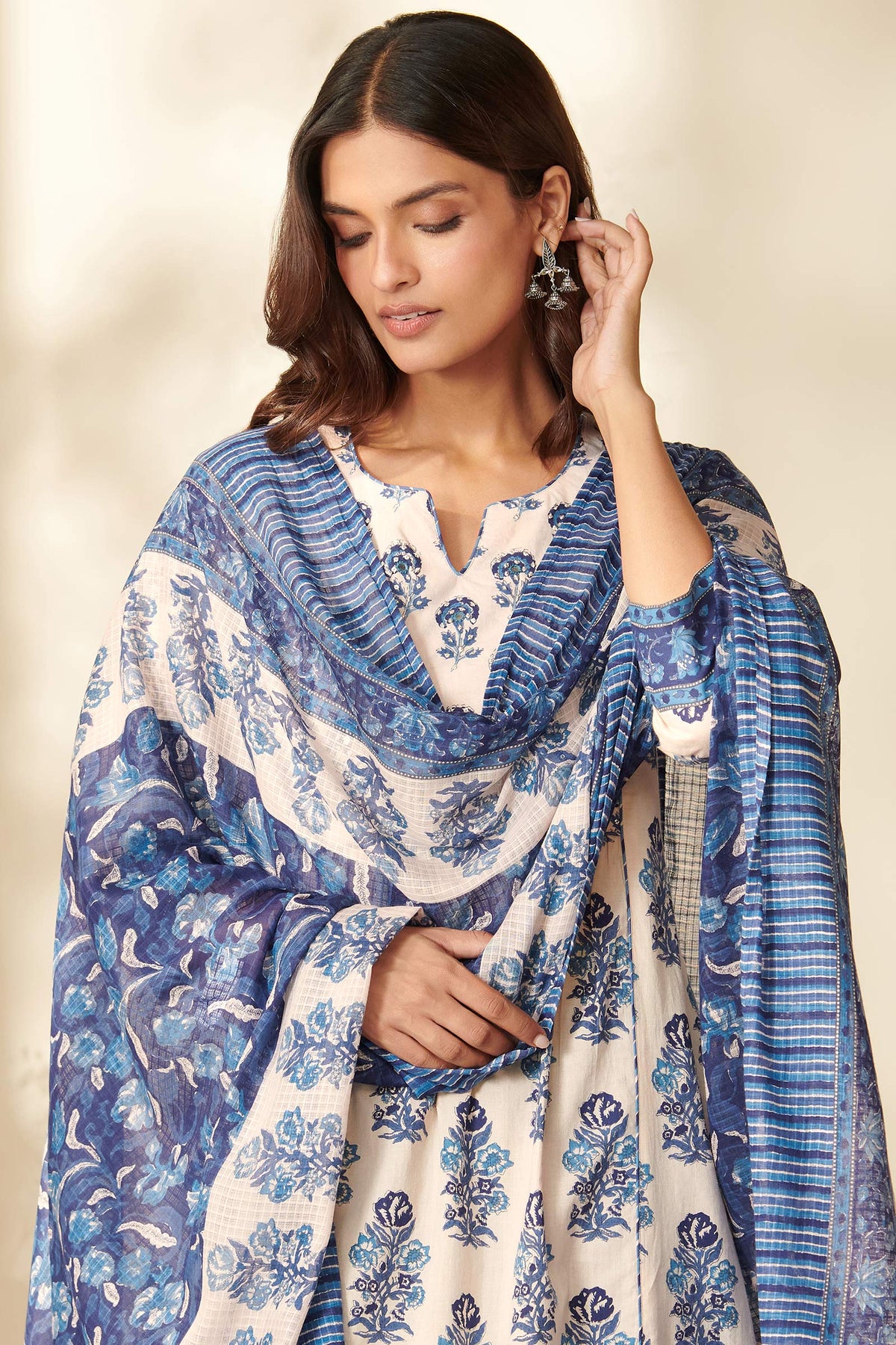Neelofar Pariza Sanganeri Dupatta
