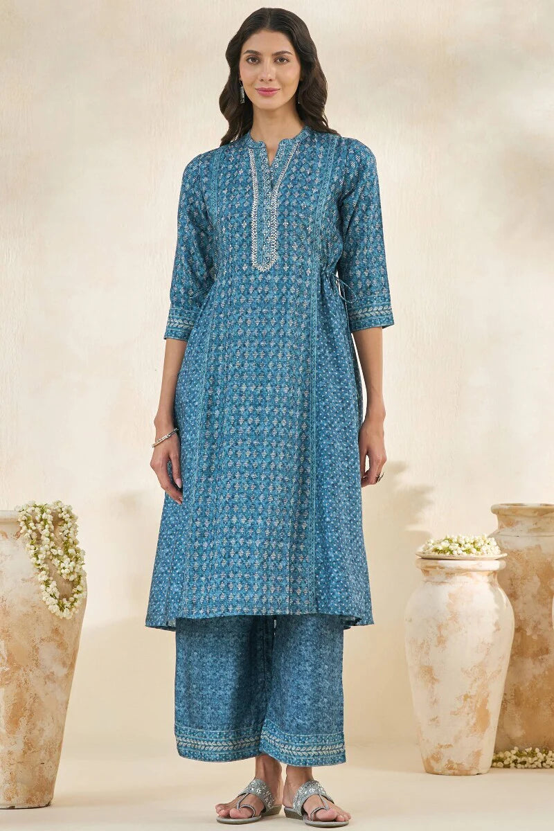 Surplus: Mehrunissa Shirin Kurta
