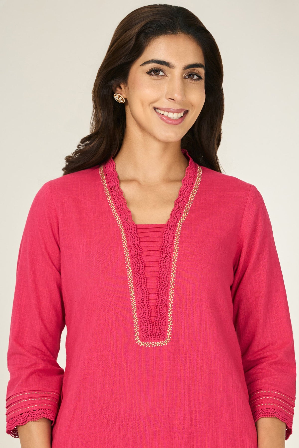 Surplus: Roza Mira Fuchsia Kurta