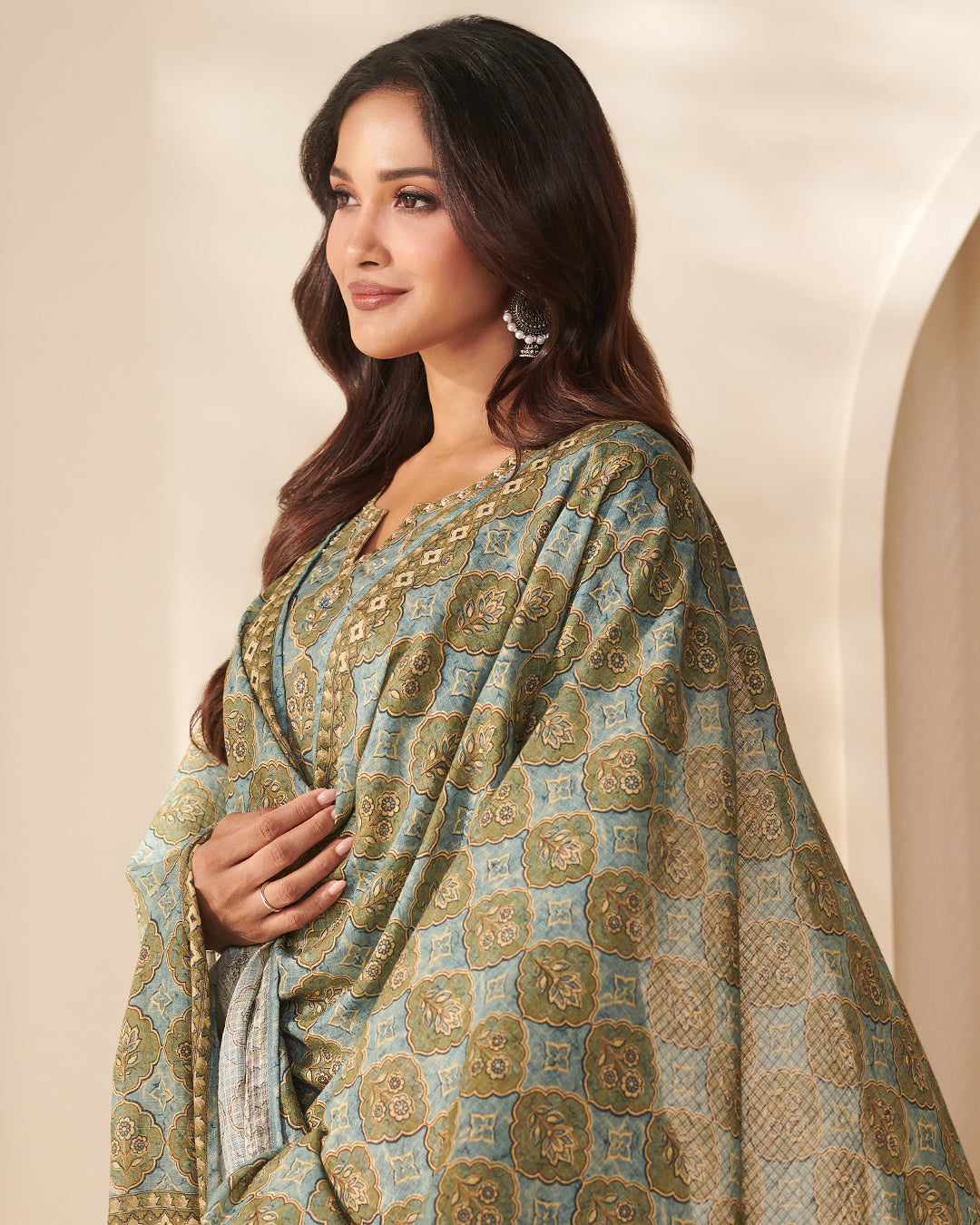 Rangrez Aafiya Blue Dupatta