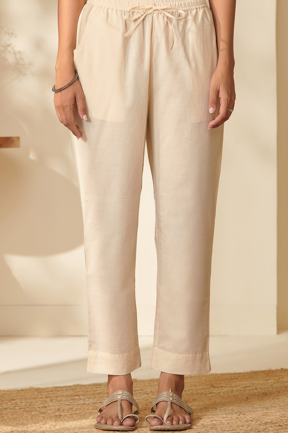 Surplus: Roza Faraz Off White Narrow Pants