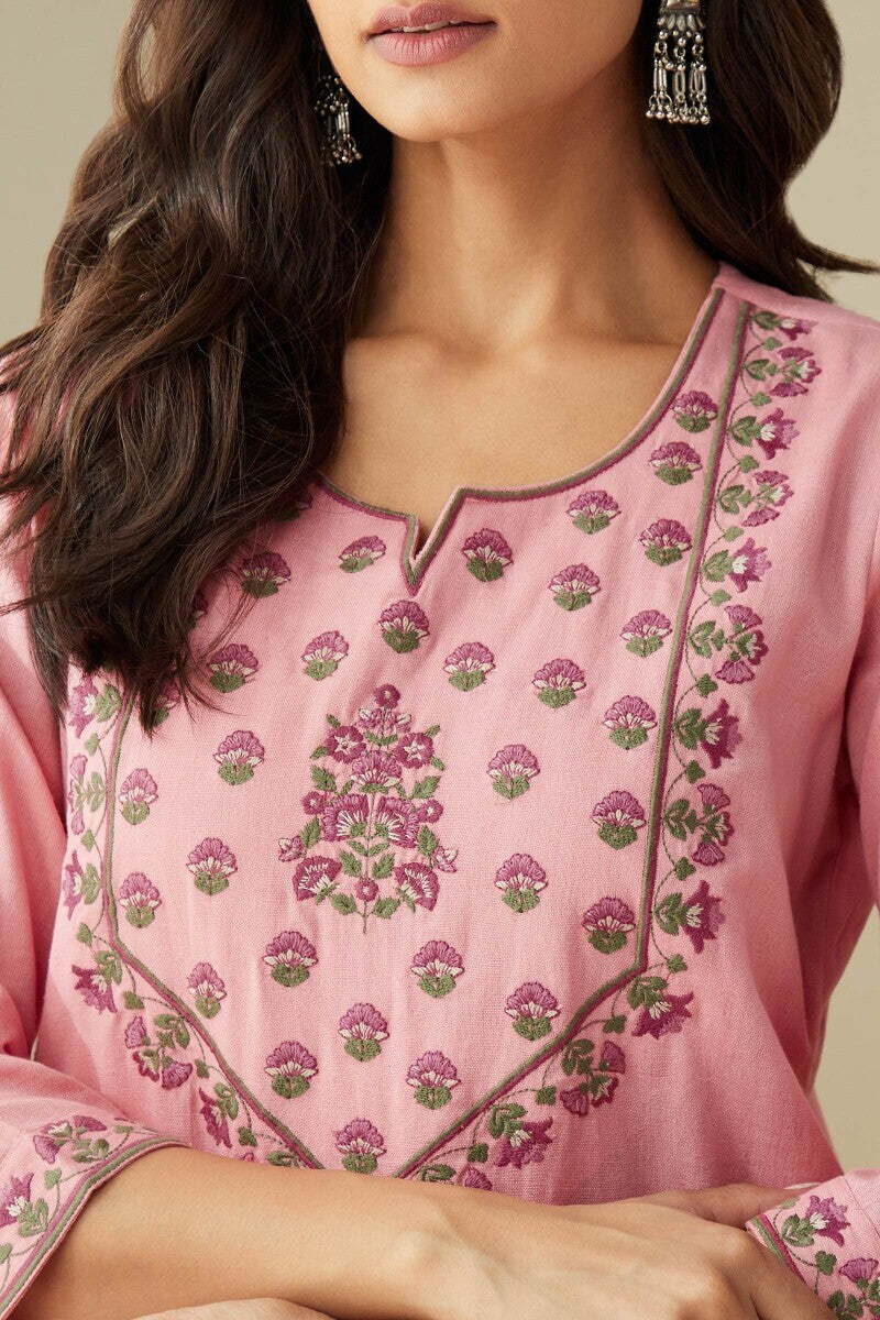 Rosheen Naisa Kurta