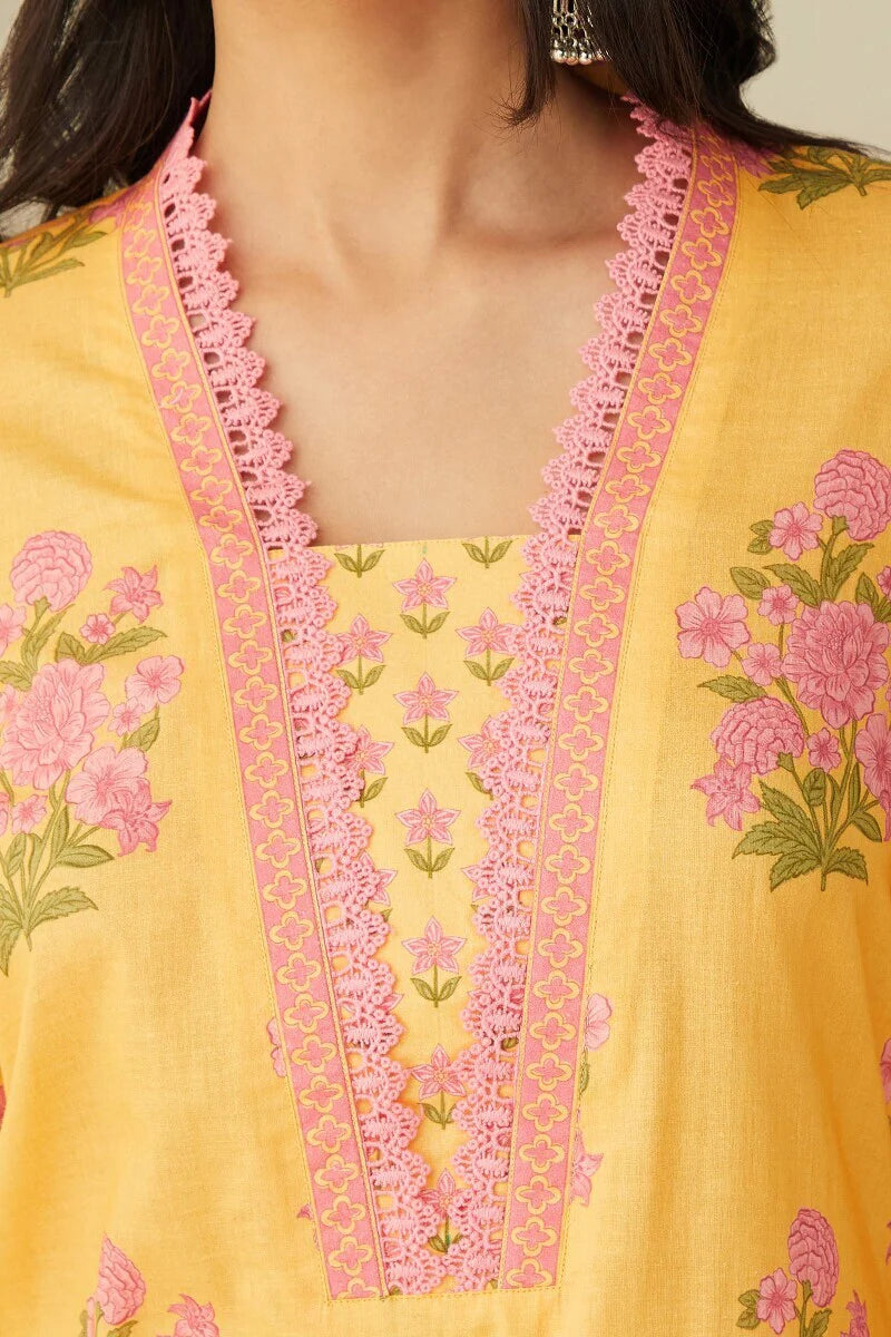 Mahnoor Nikhat Kurta