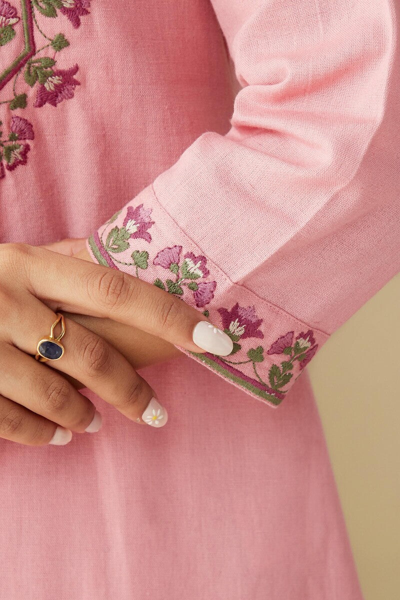 Rosheen Naisa Kurta