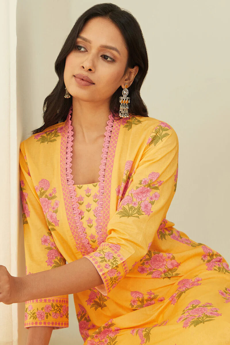 Mahnoor Nikhat Kurta