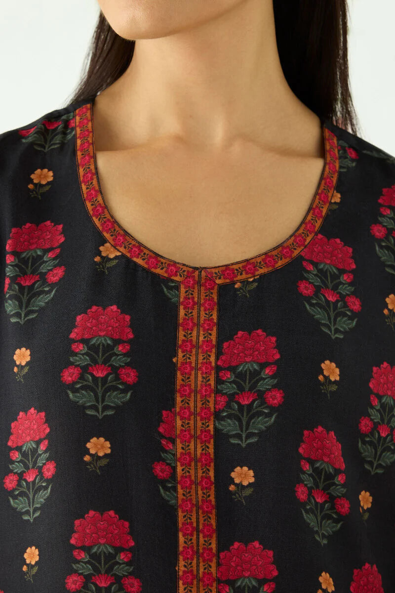 Surplus: Laylah Naisa Kurta