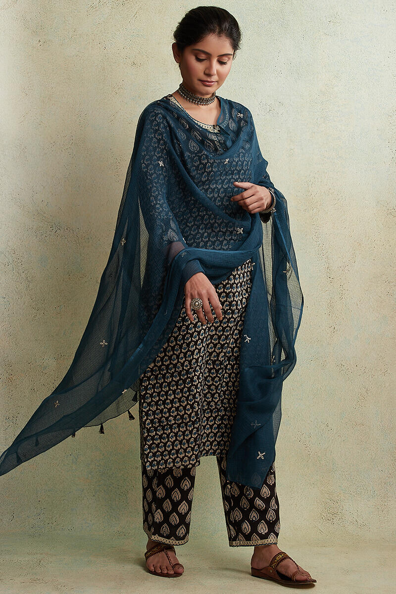 Zahabiya Misha Kota Dupatta
