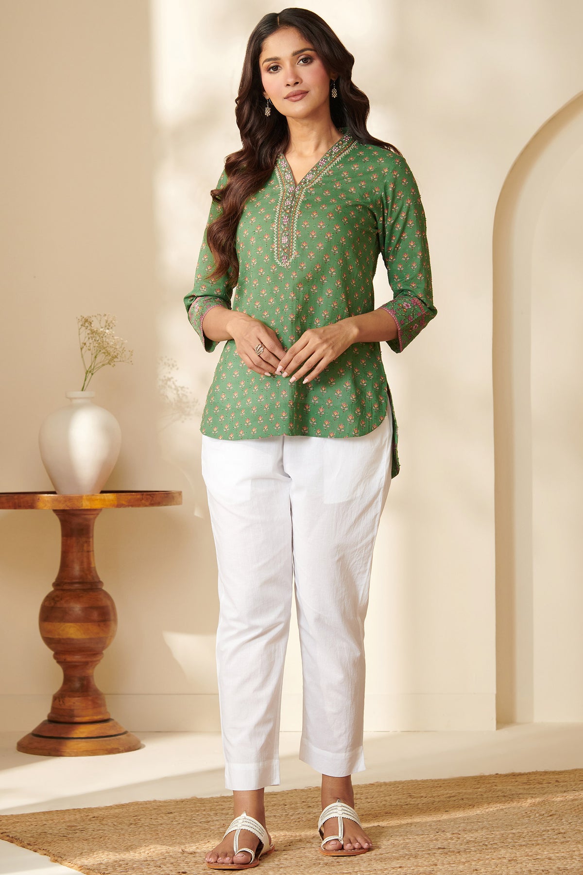 Gauhar Darya Sanganeri Top