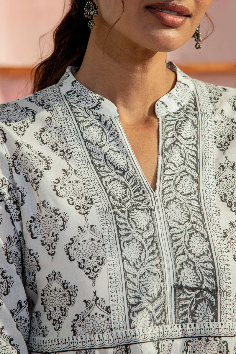 Mumtaz Nazeem Sanganeri Kurta