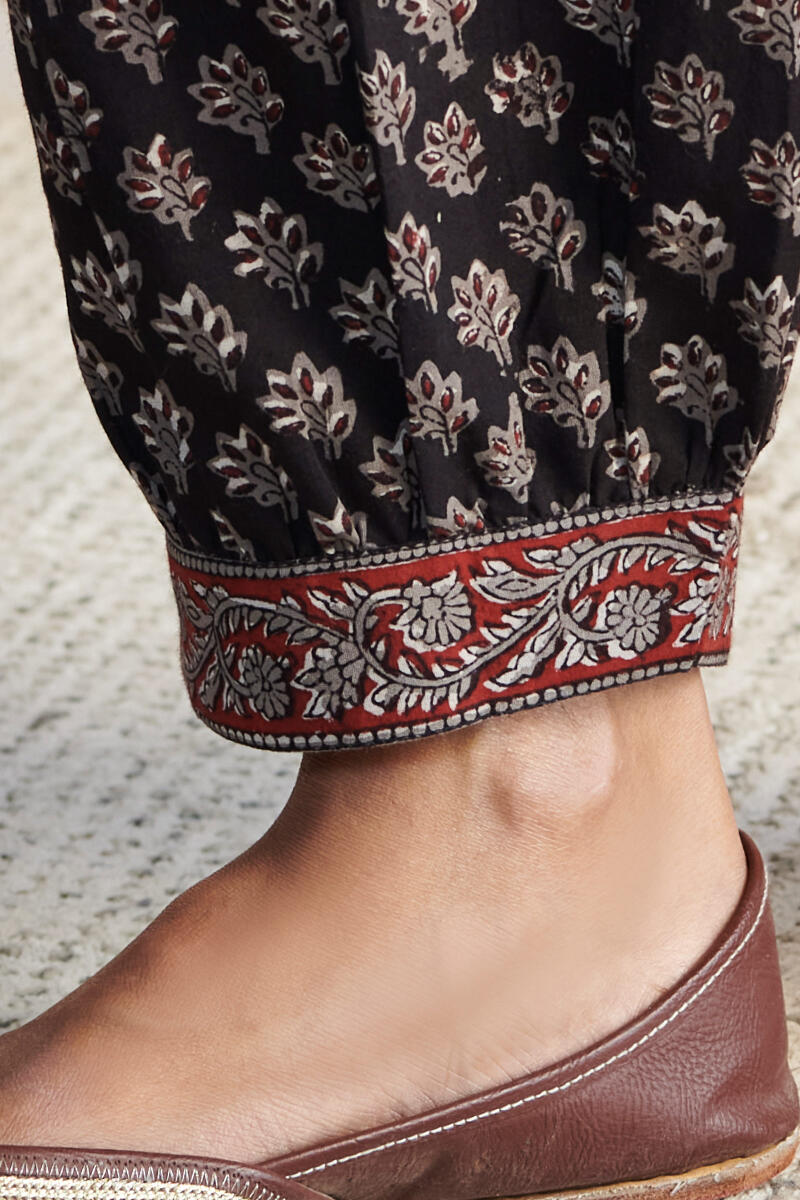 Sehra Nafeesa Bagru Izhaar Pants