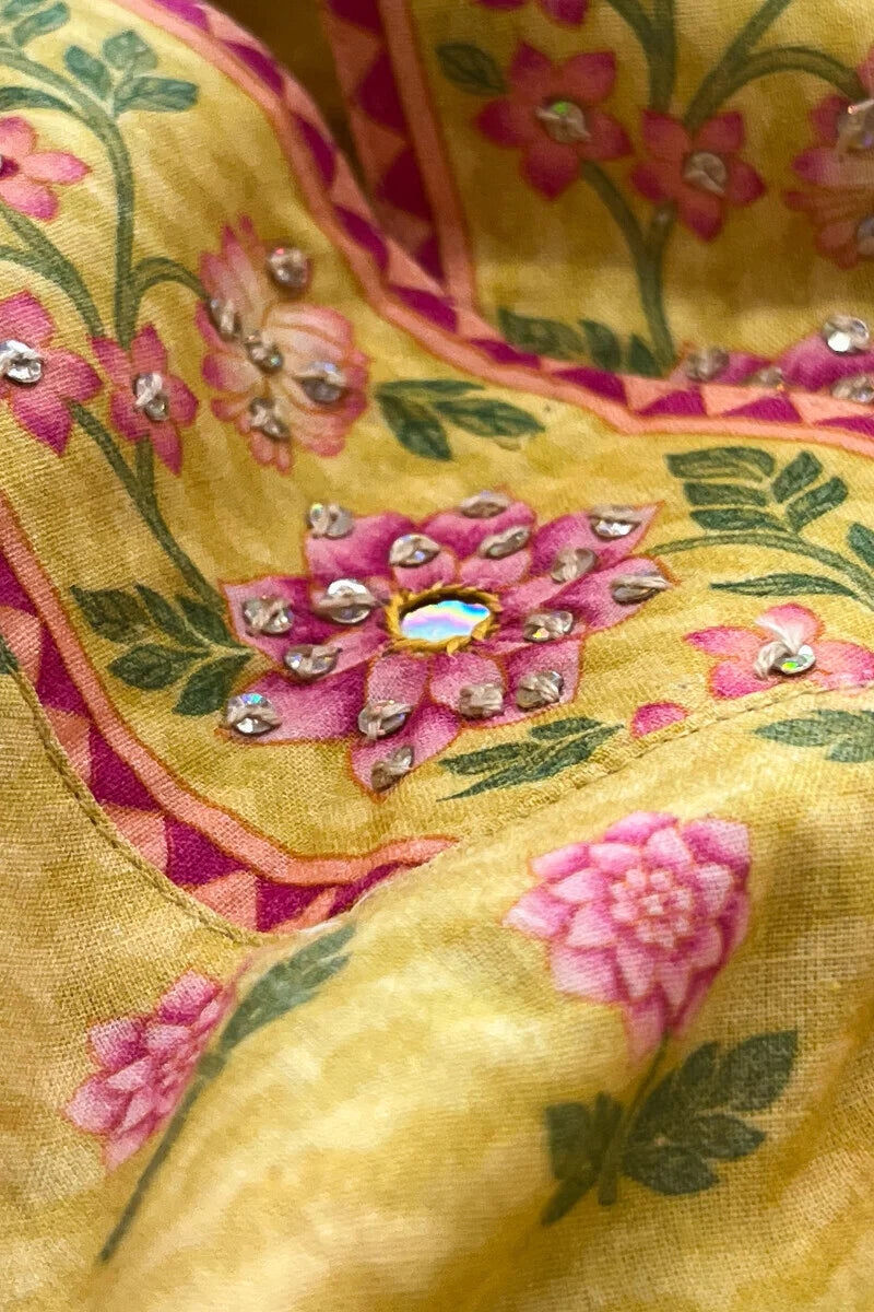 Surplus: Meher Bahara Kurta
