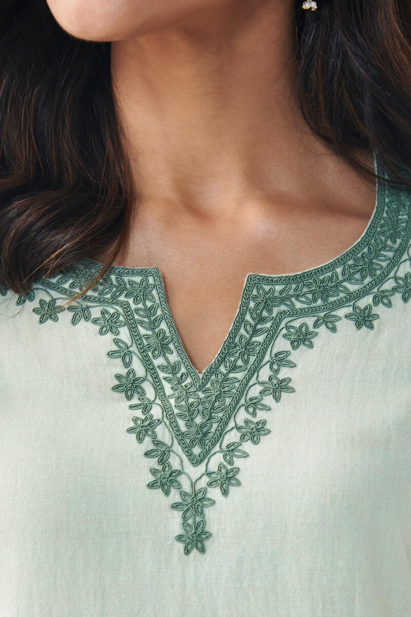 Mirza Gauhar Handloom Kurta