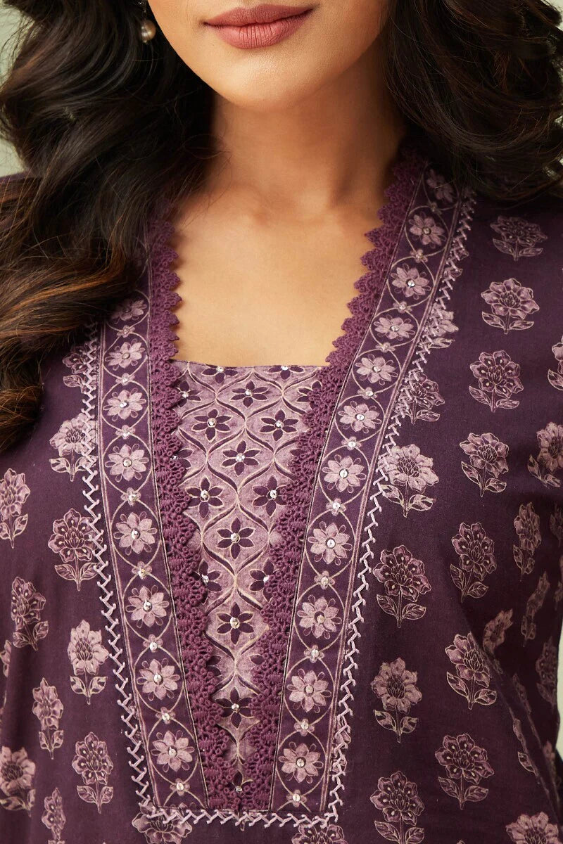 Mahnoor Siya Kurta