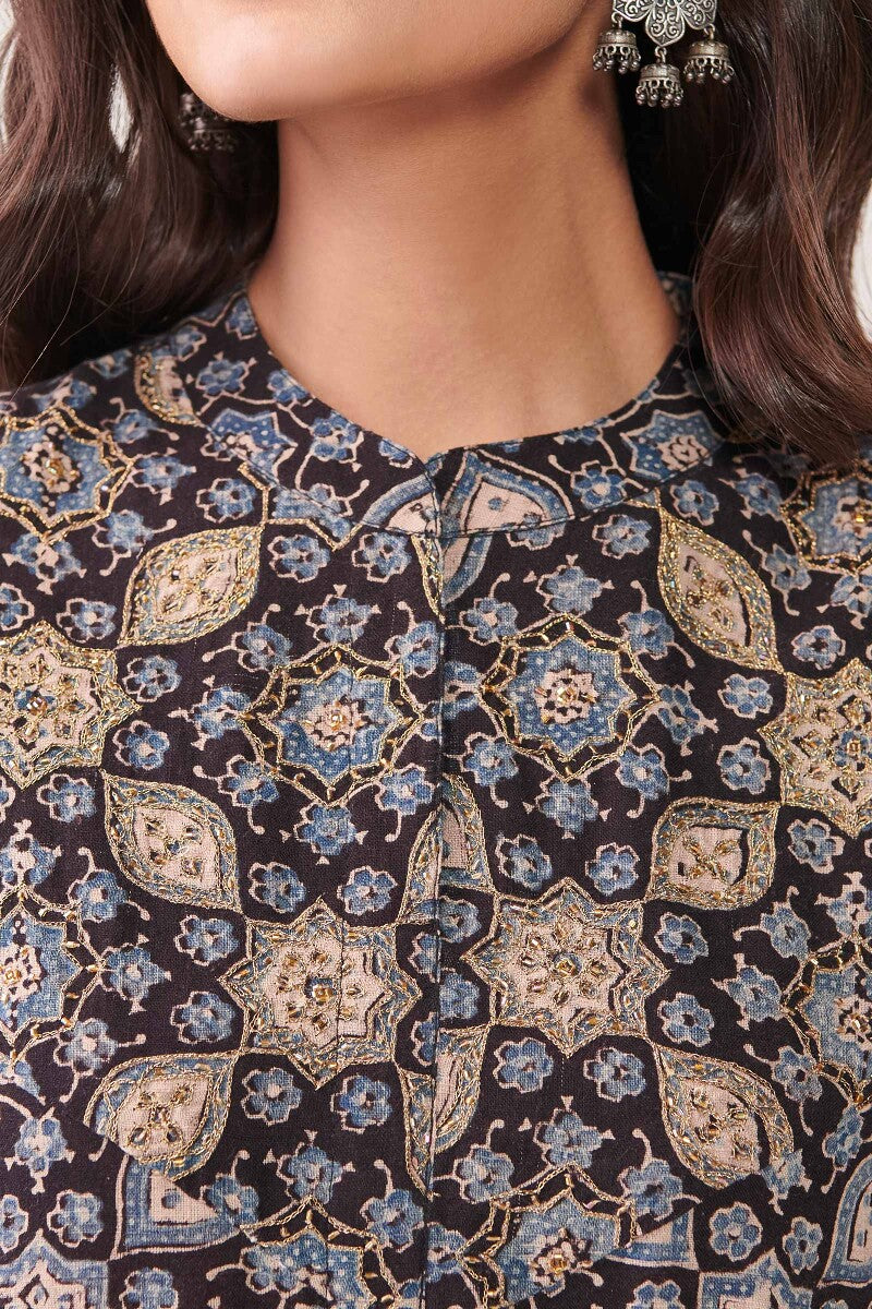 Shirin Zaharaa Ajrak Kurta