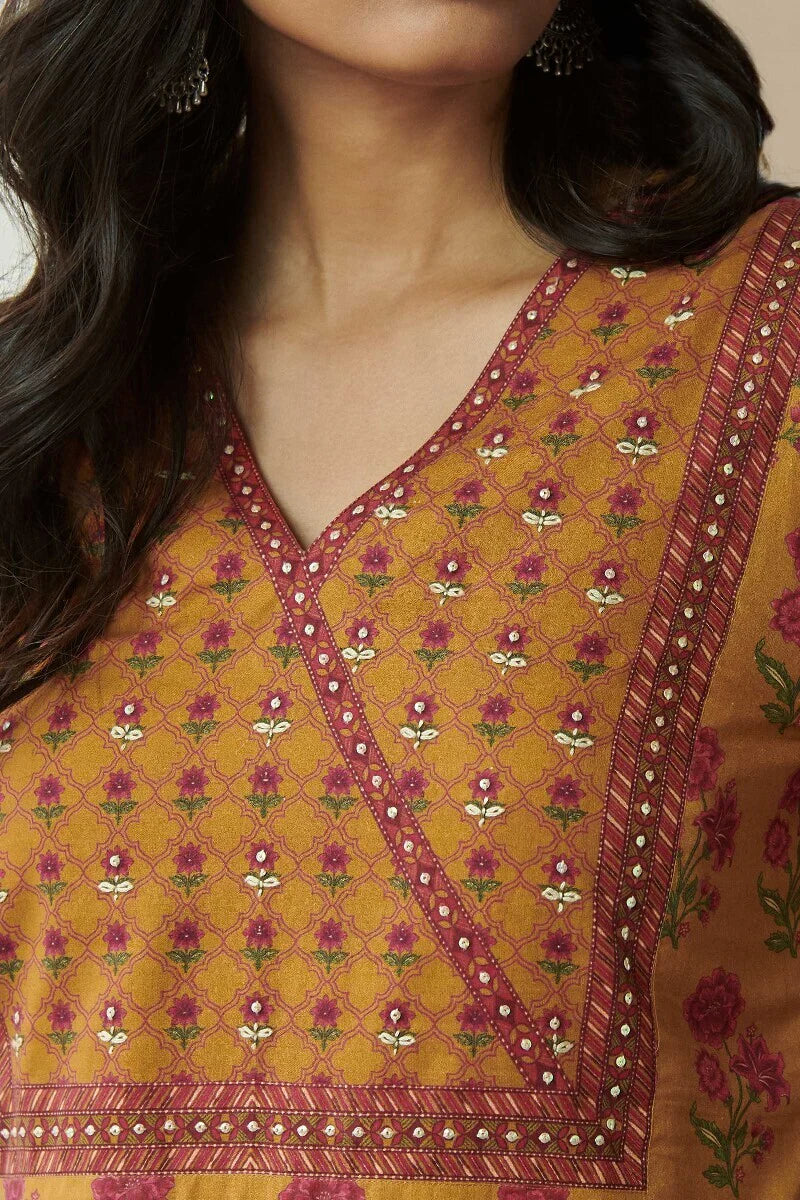 Surplus: Mahnoor Zainab Kurta