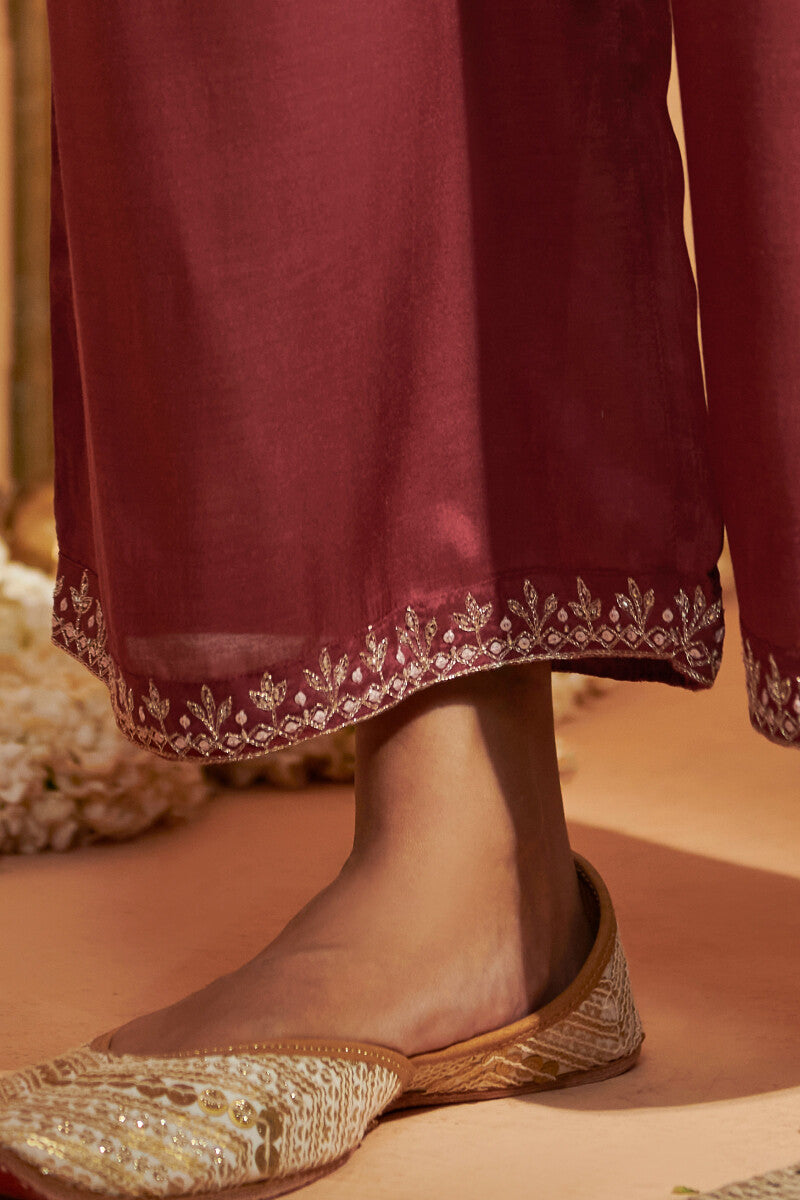 Nazm Mahira Kurta