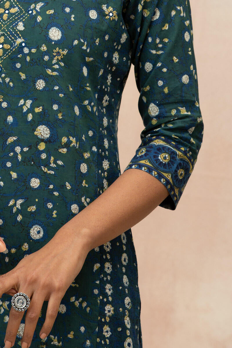 Rehnuma Nafisa Bagru Kurta