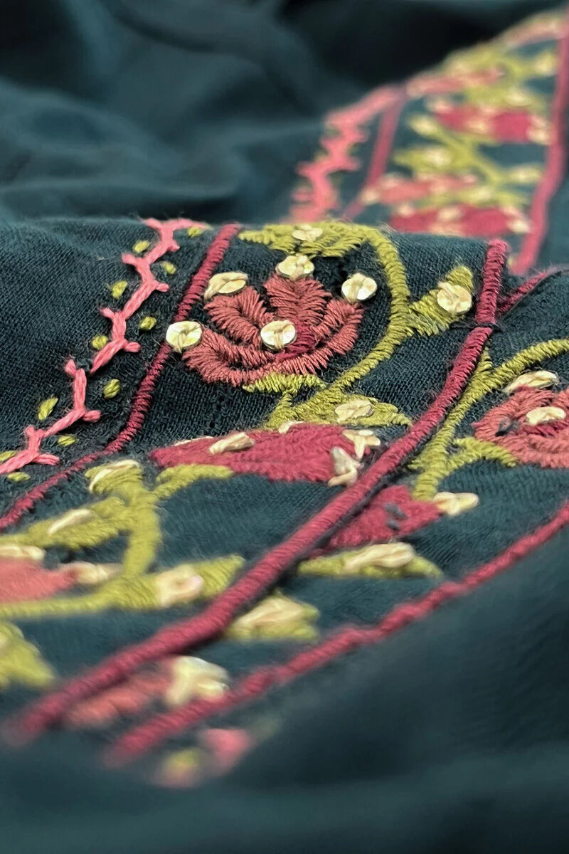Surplus: Mehraab Simer Kurta